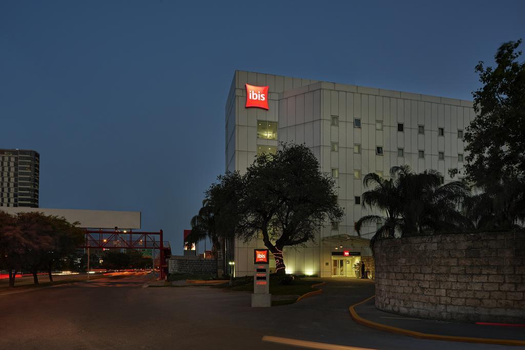 Ibis Monterrey Valle San Pedro Garza García Exterior foto